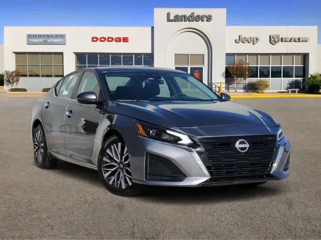 2023 Nissan Altima SV FWD for sale in Norman, OK