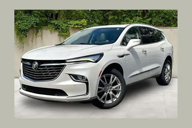 2023 Buick Enclave Essence FWD for sale in Beachwood, OH