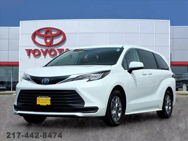 2023 Toyota Sienna LE for sale in Tilton, IL