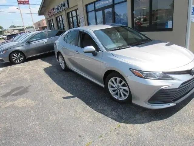 2021 Toyota Camry LE for sale in Fairfield, OH