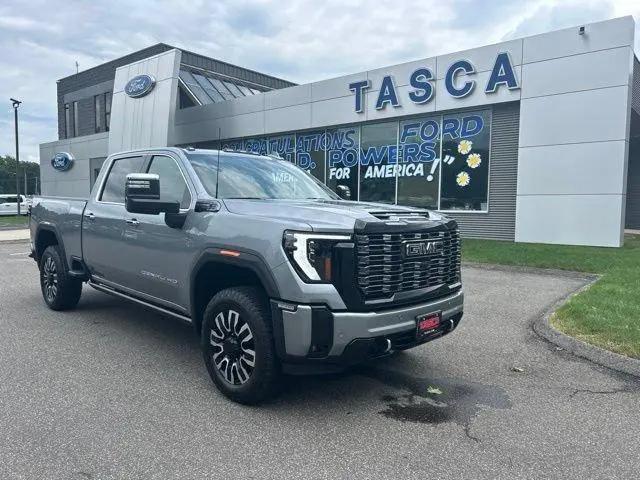 2025 GMC Sierra 3500HD 4WD Crew Cab Standard Bed Denali Ultimate for sale in Berlin, CT