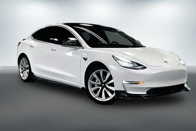 2018 Tesla Model 3 Long Range for sale in Auburn, IN