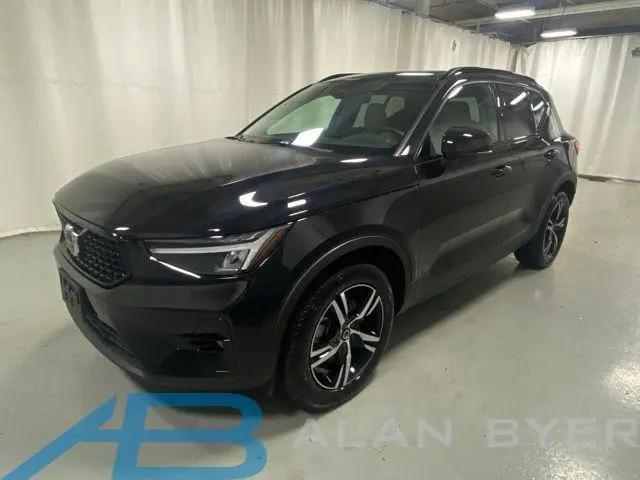 2023 Volvo XC40 B5 Plus Dark Theme for sale in Syracuse, NY