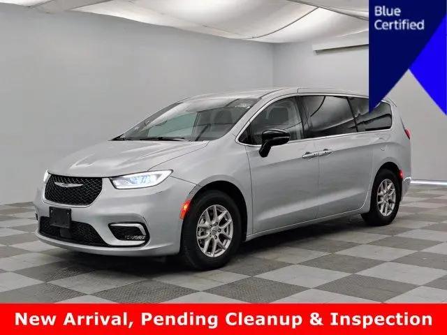 2024 Chrysler Pacifica Touring L for sale in Granger, IA