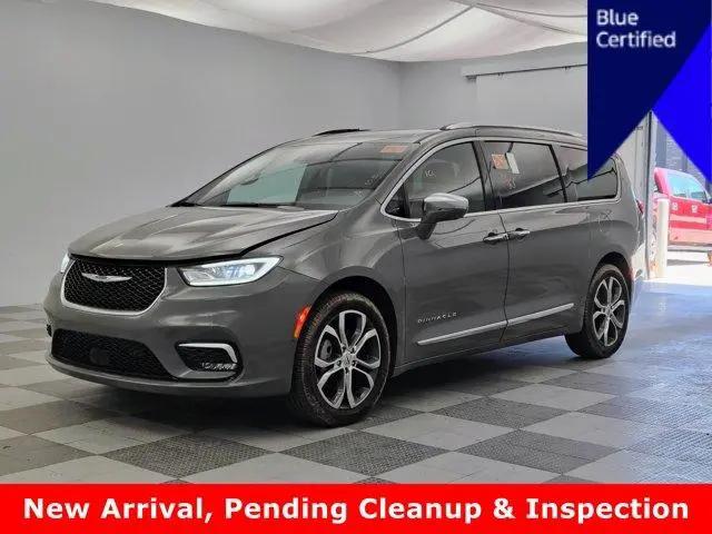 2024 Chrysler Pacifica Pinnacle AWD for sale in Granger, IA