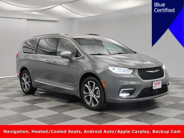 2024 Chrysler Pacifica Pinnacle AWD for sale in Granger, IA