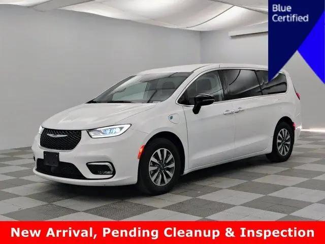 2024 Chrysler Pacifica Hybrid Select for sale in Granger, IA