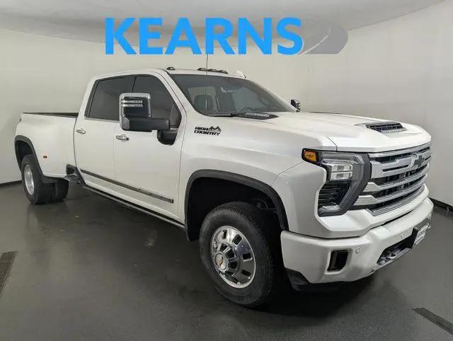 2025 Chevrolet Silverado 3500HD 4WD Crew Cab Long Bed High Country for sale in Johnson Creek, WI