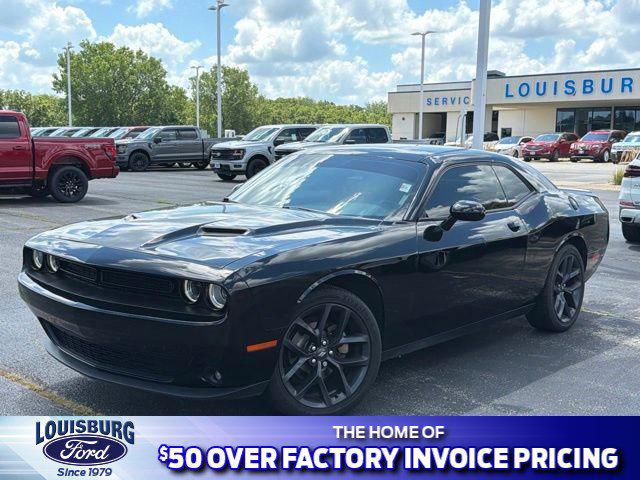 2021 Dodge Challenger SXT for sale in Louisburg, KS