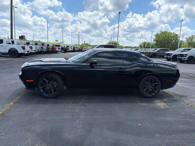 2021 Dodge Challenger SXT