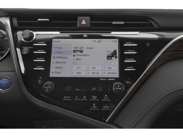 2020 Toyota Camry SE Hybrid