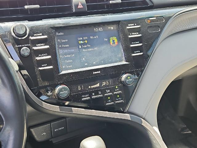 2020 Toyota Camry SE Hybrid