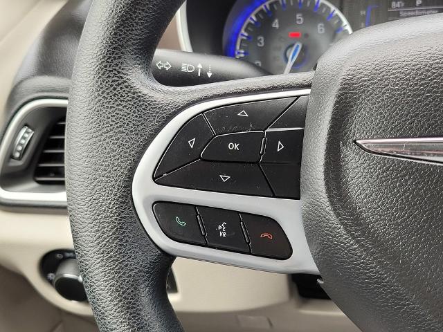 2021 Chrysler Voyager LX