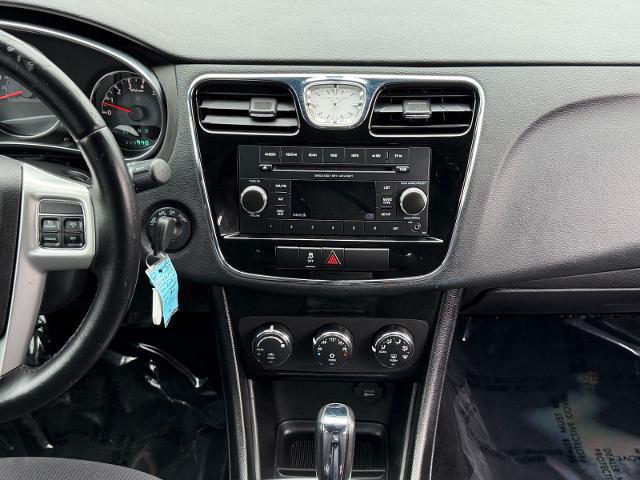 2013 Chrysler 200 Touring