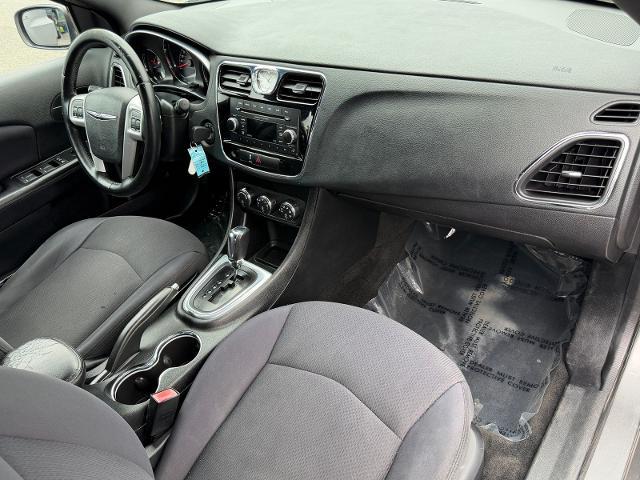 2013 Chrysler 200 Touring