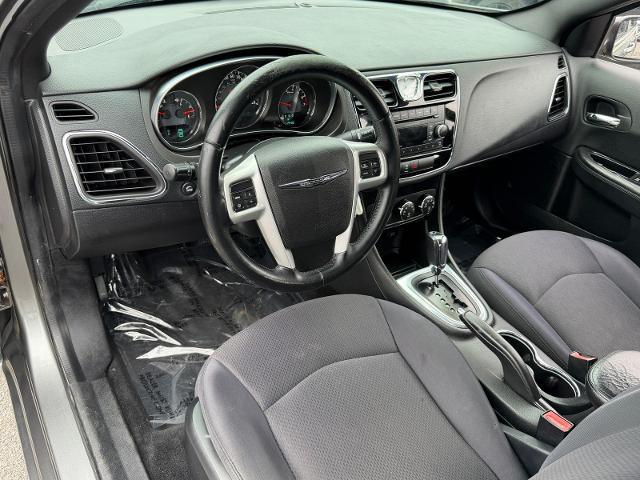 2013 Chrysler 200 Touring
