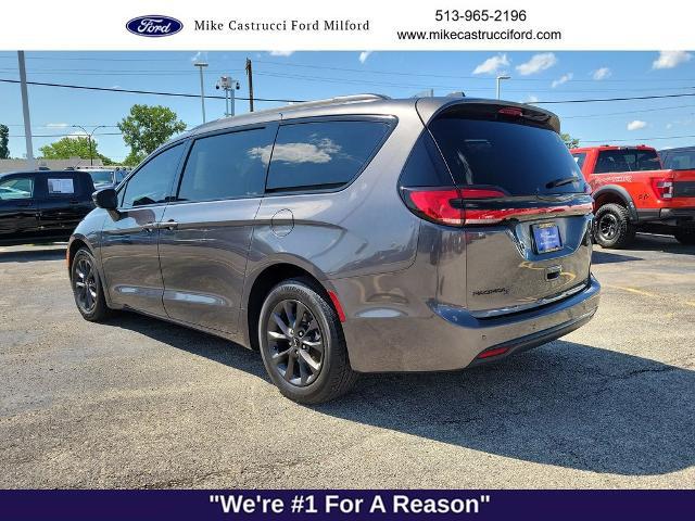 2021 Chrysler Pacifica Touring L