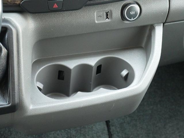 2022 Ford Transit Cargo Van LIMITED SE