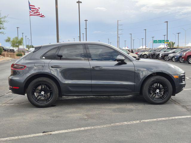 2017 Porsche Macan Base