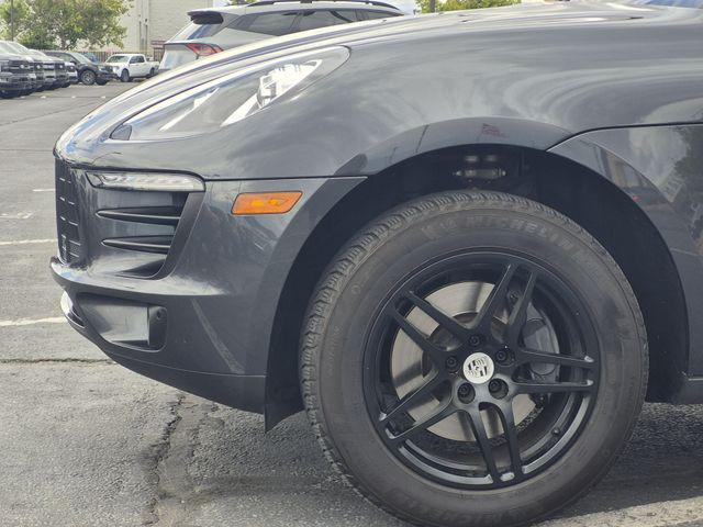 2017 Porsche Macan Base