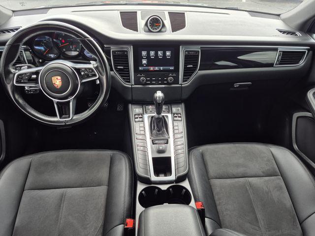 2017 Porsche Macan Base