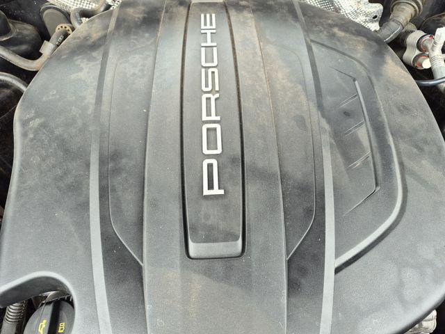 2017 Porsche Macan Base