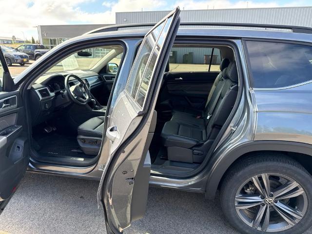 2021 Volkswagen Atlas 3.6 V6 SE w/ Technology R-Line