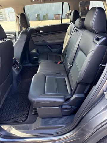 2021 Volkswagen Atlas 3.6 V6 SE w/ Technology R-Line