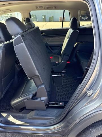 2021 Volkswagen Atlas 3.6 V6 SE w/ Technology R-Line