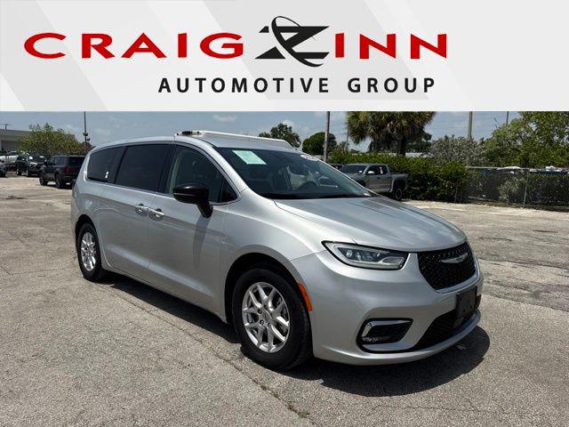 2024 Chrysler Pacifica Touring L for sale in Hollywood, FL
