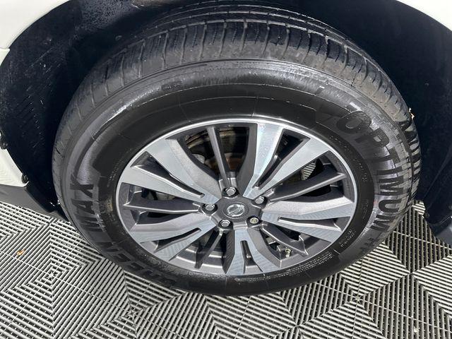 2018 Nissan Pathfinder SV 2018 Nissan Pathfinder SV