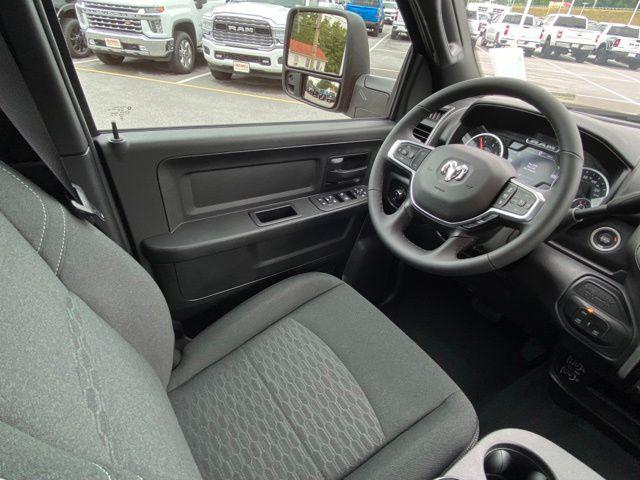 2025 Ram 2500 Tradesman Crew Cab 4x4 64 Box