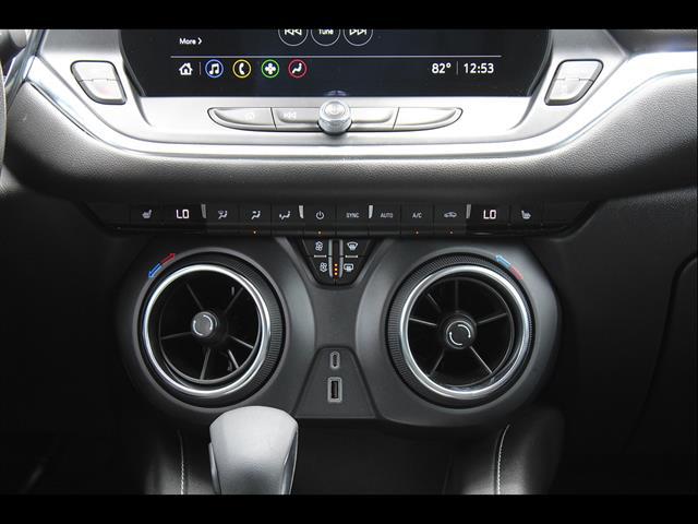 2025 Chevrolet Blazer FWD 2LT