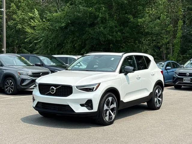 2026 Volvo XC40 Plus, B5 AWD Gas (mild hybrid), Dark for sale in Wappingers Falls, NY
