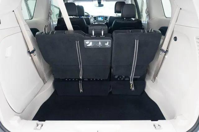 2020 Chrysler Pacifica Touring L