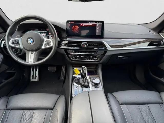 2023 BMW M5 i xDrive