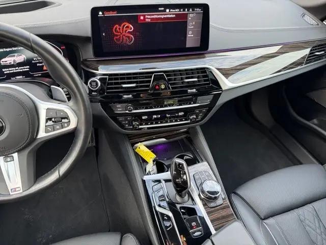 2023 BMW M5 i xDrive