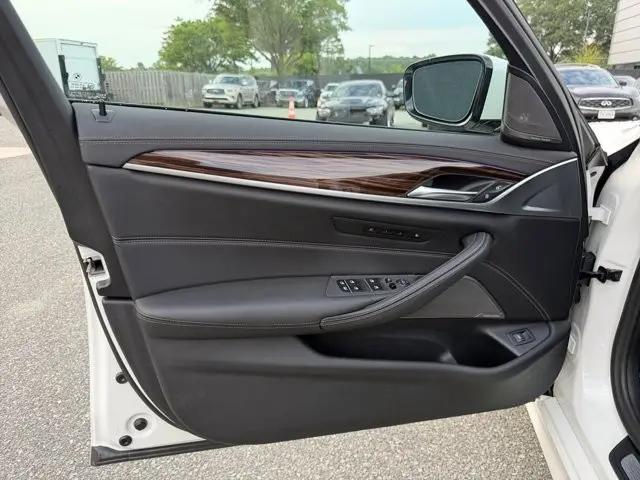 2023 BMW M5 i xDrive