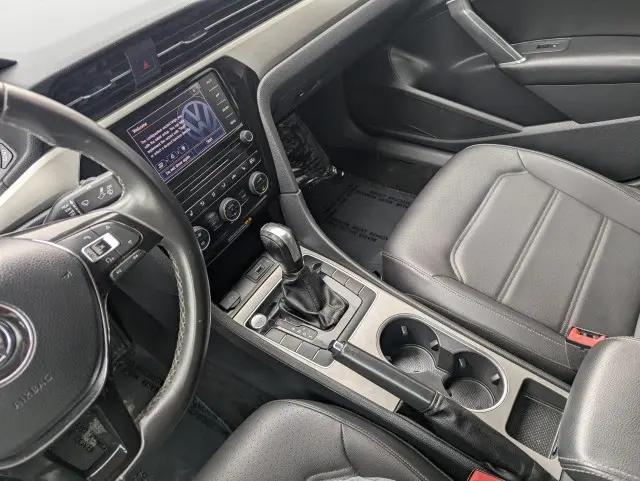 2021 Volkswagen Passat 2.0T SE