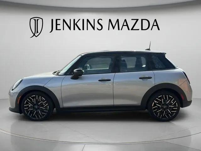 2025 MINI Hardtop Cooper