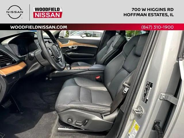 2023 Volvo XC90 B5 Plus