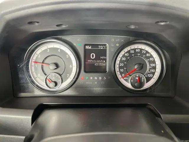 2017 Ram 3500 Tradesman Regular Cab 4x4 8' Box