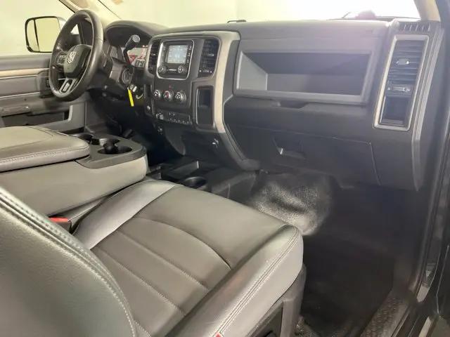 2017 Ram 3500 Tradesman Regular Cab 4x4 8 Box