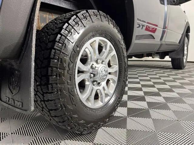 2017 Ram 3500 Tradesman Regular Cab 4x4 8 Box