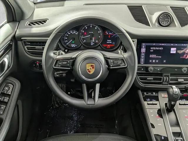 2023 Porsche Macan Macan