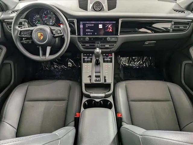 2023 Porsche Macan Macan