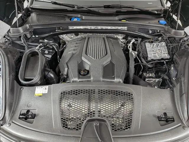 2023 Porsche Macan Macan