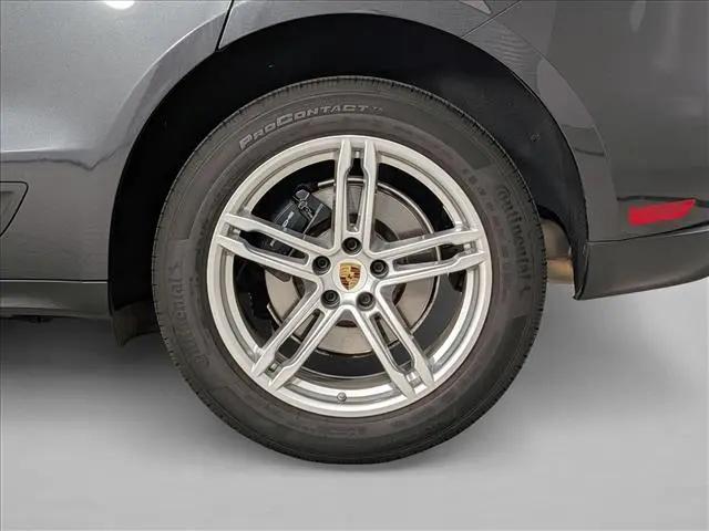 2023 Porsche Macan Macan