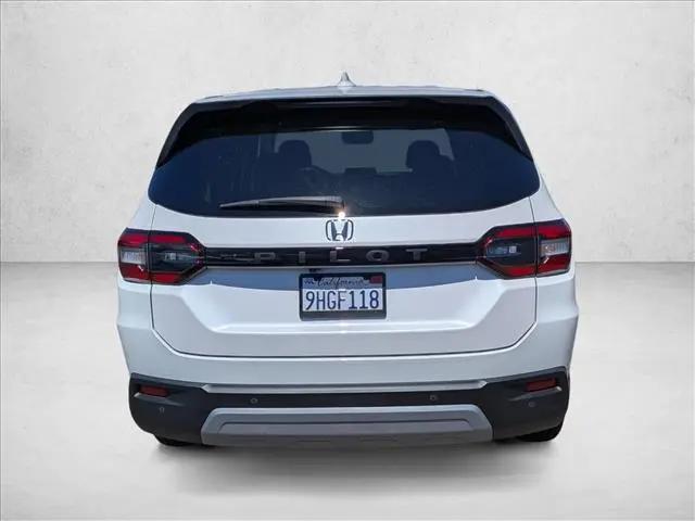 2023 Honda Pilot 2WD EX-L 8 Passenger
