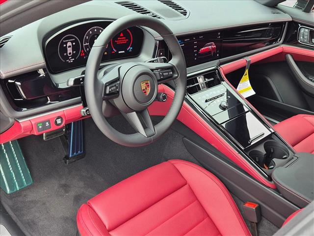 2026 Porsche Panamera 4